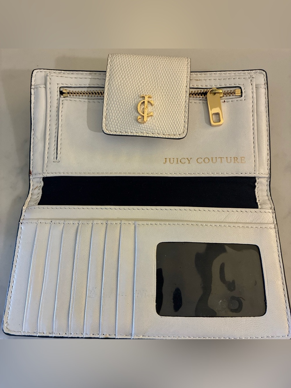 Juicy Couture-Vintage Y2K Leather Bifold Wallet White w/ Gold Studs|EUC|Loud Lux - Picture 4 of 9